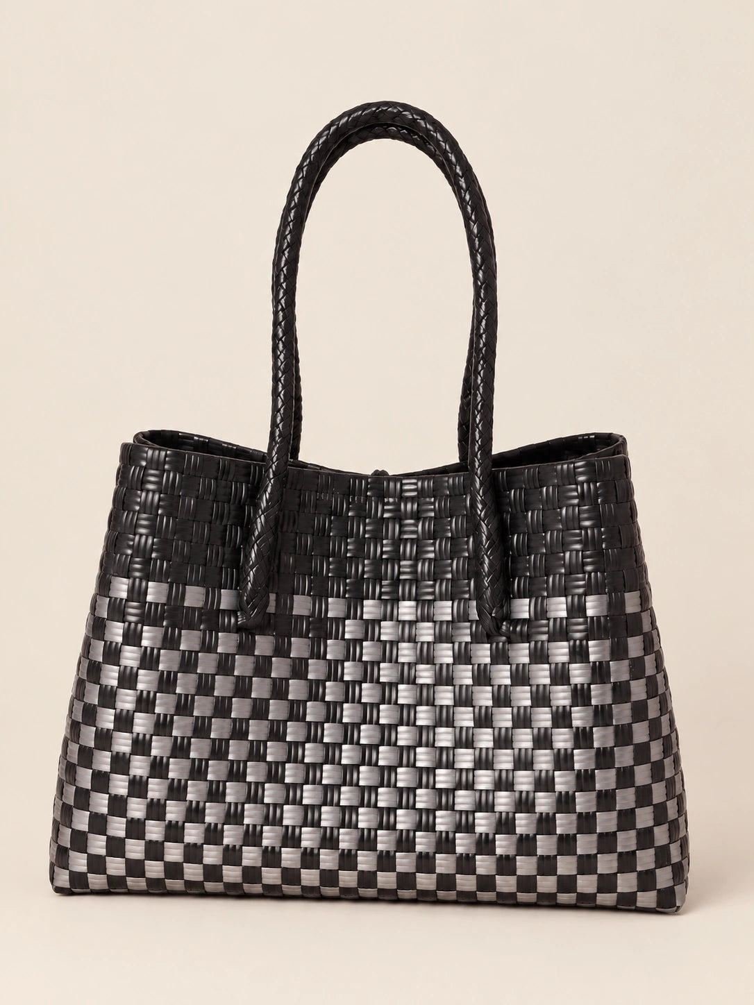 Habi Pilak — Geometriko recycled-polypropylene structured bayong tote, back view