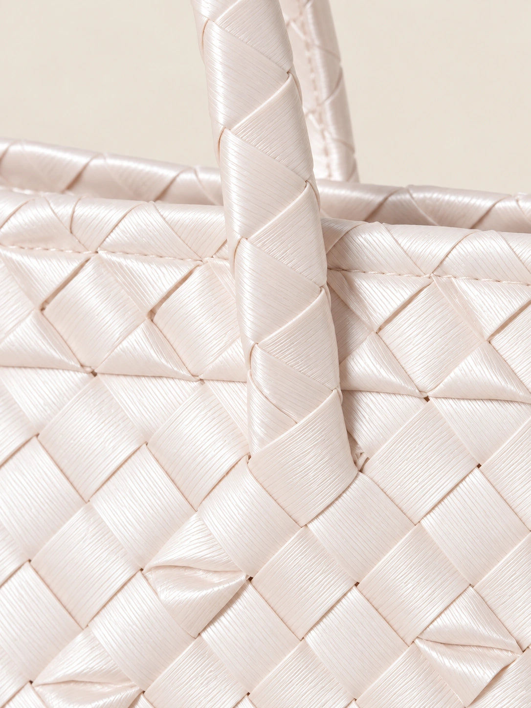 Lakbay Perlas recycled-polypropylene lightweight travel tote, back view