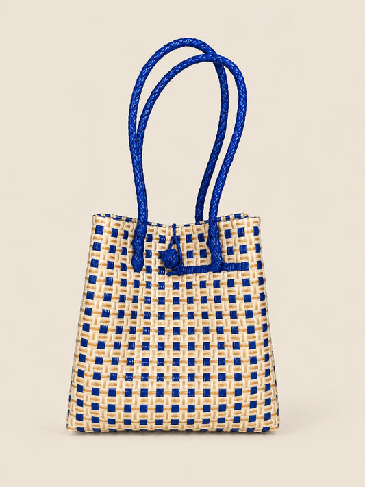 Lakbay Dagat recycled-polypropylene lightweight travel tote, front view