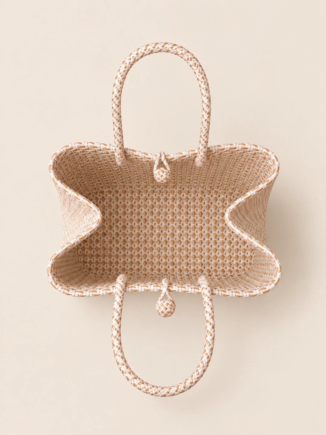 Habi Buhangin recycled-polypropylene structured bayong tote, interior view