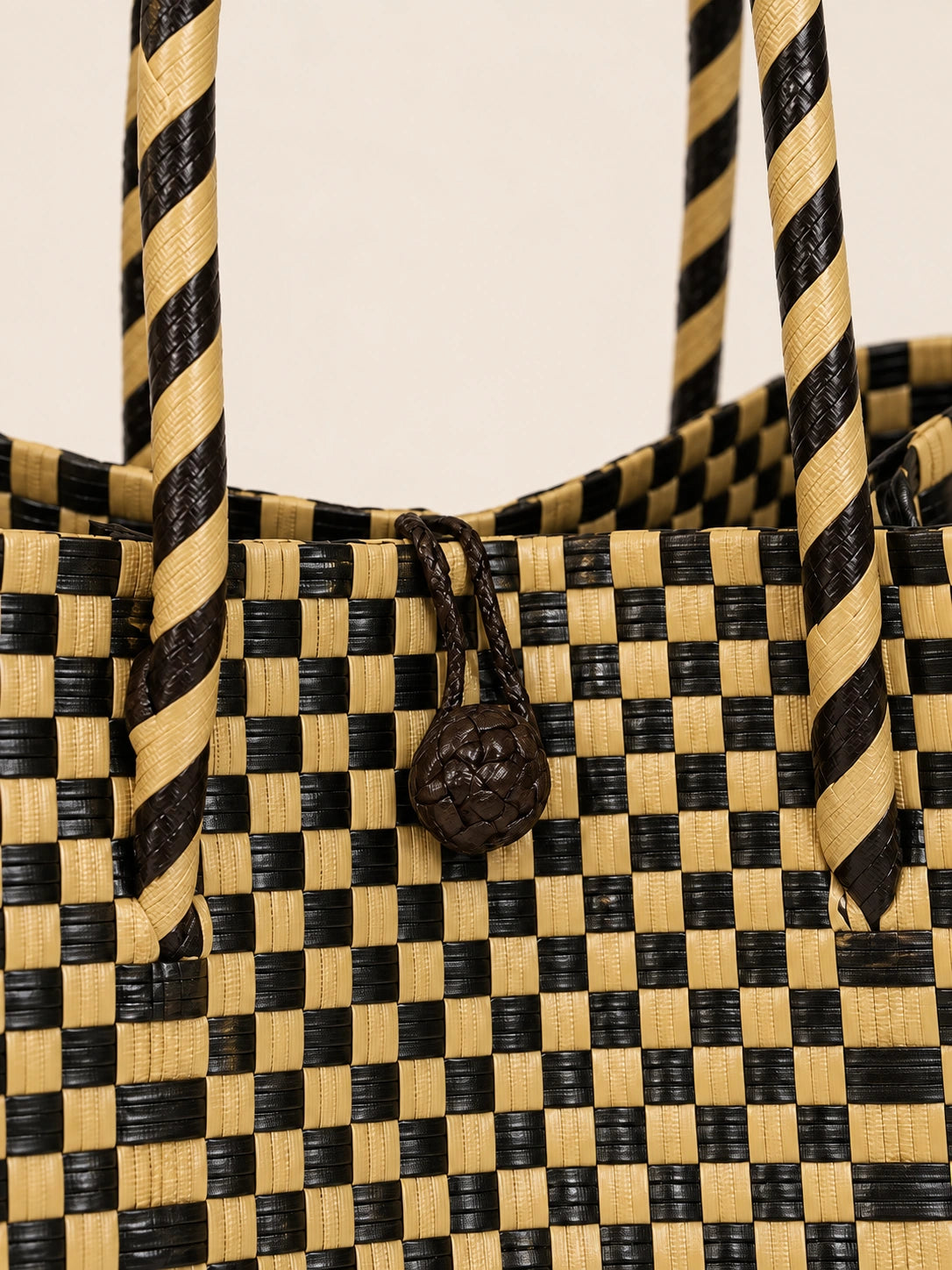Habi Ginto — Malaki recycled-polypropylene structured bayong tote, woven detail