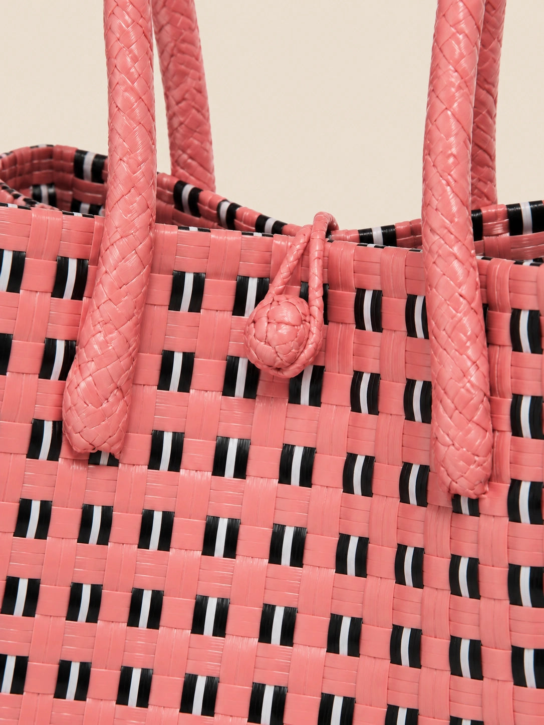 Habi Sampaguita — Kwadro recycled-polypropylene structured bayong tote, woven detail