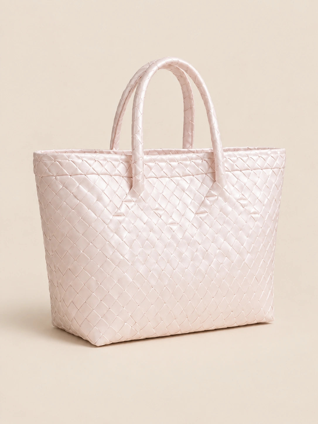 Lakbay Perlas recycled-polypropylene lightweight travel tote, front view